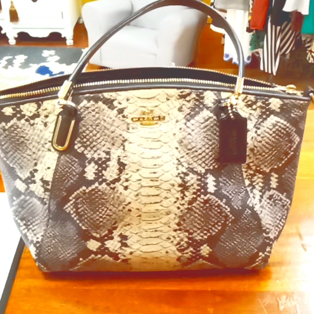 Authentic Coach Purse(tote) in perfect condition
